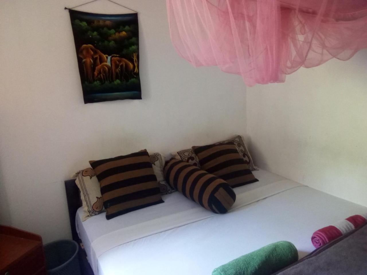 Ella Tunnel Corner Inn Экстерьер фото
